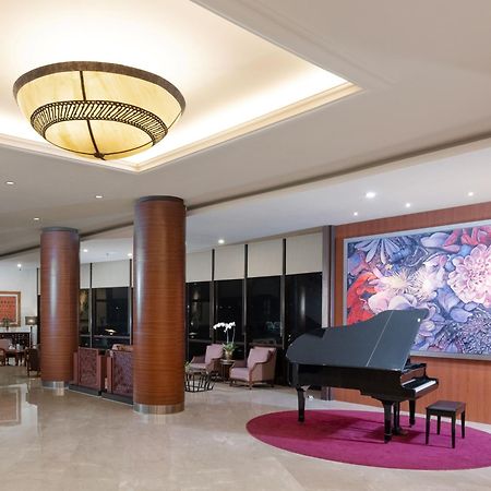 โรงแรมซานติกา พรีเมียร์ บินทาโร เซอร์ปง ภายนอก รูปภาพ