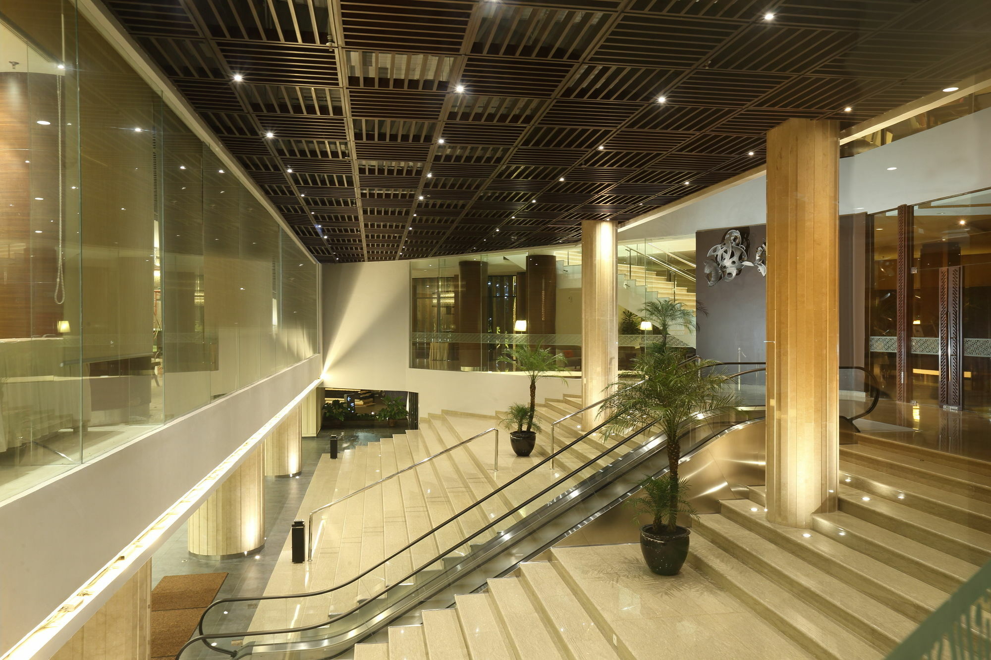 โรงแรมซานติกา พรีเมียร์ บินทาโร เซอร์ปง ภายนอก รูปภาพ